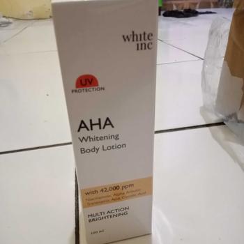 Product Review of [100ml] WHITE INC AHA Body Lotion to Whitening & Moisturising | Hand Body Lotion Pencerah Mencerahkan Melembabkan Sebagai Body Booster |  Arbutin, Glycolic, Niacinamide from A**i 1