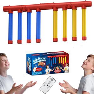 ダブルスティックキャッチゲーム、反応速度向上おもちゃ、室内での楽しいアクティビティ、子供と大人へのクリスマスギフト、4本のAAA電池必要