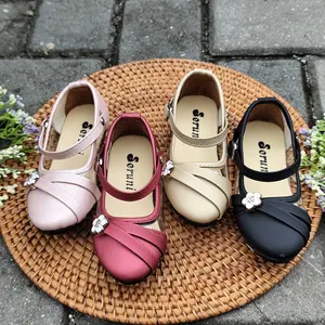 Luvee Shoes - Sepatu Pesta Anak Perempuan Bros Bunga Mika Meera Transparan - Flat Shoes Anak Cewek Glossy - Sepatu Kondangan Anak Balita