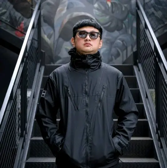 jaket parasut Cowok Hitam Dewasa berkualitas 1
