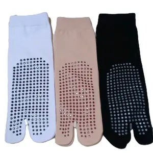 KAOS KAKI JEMPOL ANTI LICIN PENDEK