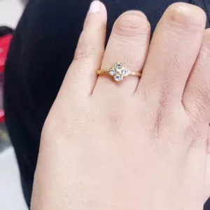 Cincin Mewah Permata Sircon Bunga Titanium Anti Karat UKURAN FREESIZE untuk Tampilan Elegan dan Tahan Lama