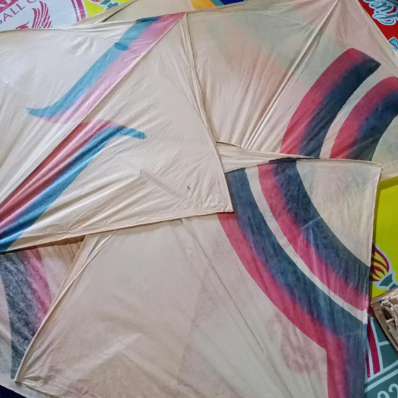 layangan kertas tisu coklat  ukuran 58 / pak isi 100pcs cs layangan 1