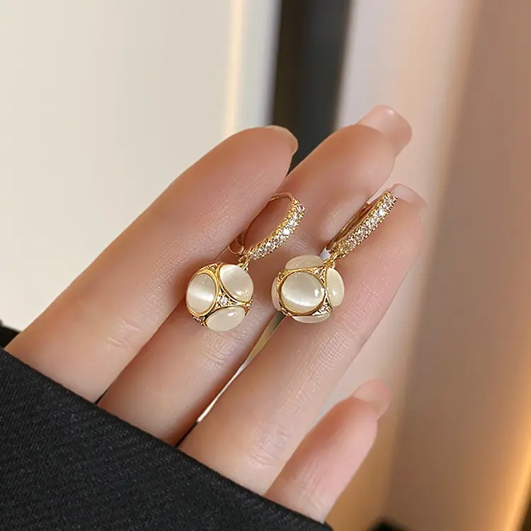 【COD】MOLEE Anting Fashion Korea Anting Giok Alami 2