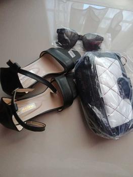 Product Review of Paket Bundling 3set kacamata+tas Laura+hak tahu dhl 5cm Sandal Wanita from A**l ** 0