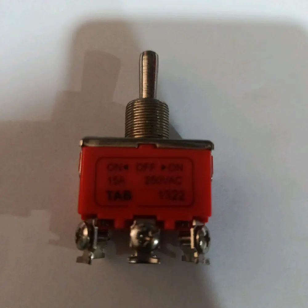Toggle switch 6 kaki on of on 15A 250VAC
