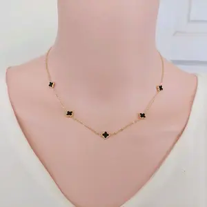 Kalung Titanium wanita bunga bunga Hitam Trending Style Wanita Korea Anti Karat Tidak Luntur