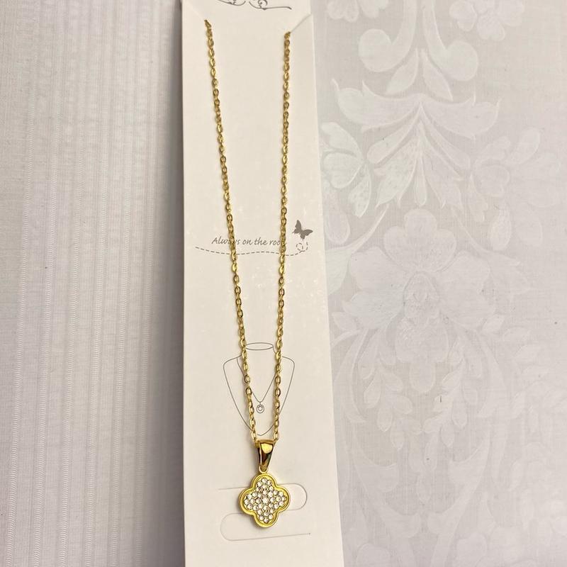 KALUNG TITANIUM CLOVER PERMATA ANTI KARAT 1