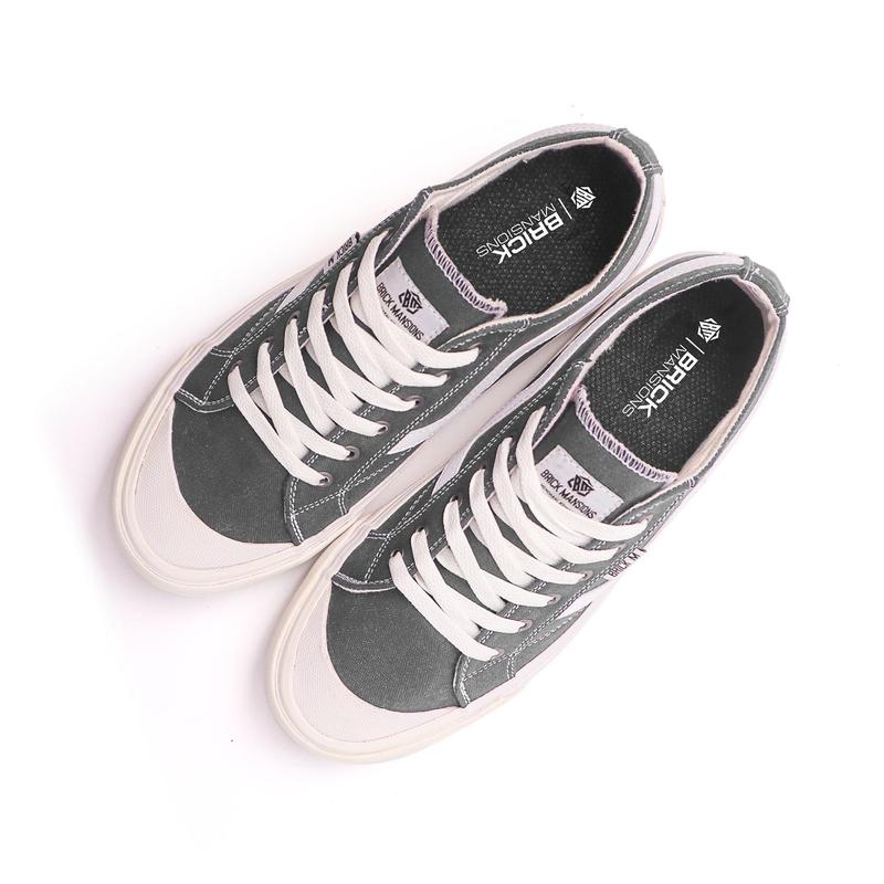 Brick Mansions - Matrix Grey White Sepatu Sneakers Casual Pria Wanita Shoes Snekers Black 3