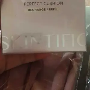 【Trending】𝐒𝐊𝐈𝐍𝐓𝐈𝐅𝐥𝐂 Refill Cover All Perfect Cushion 11ml BB Cream Kosmetik SPF 35 PA++++ Kusam Hitam Wajah Concealer 5X Ceramide Centella Hyaluronic Acid Hasil Glowing Full Coverage Long Lasting - Foundation Foundation【EXP:2028】