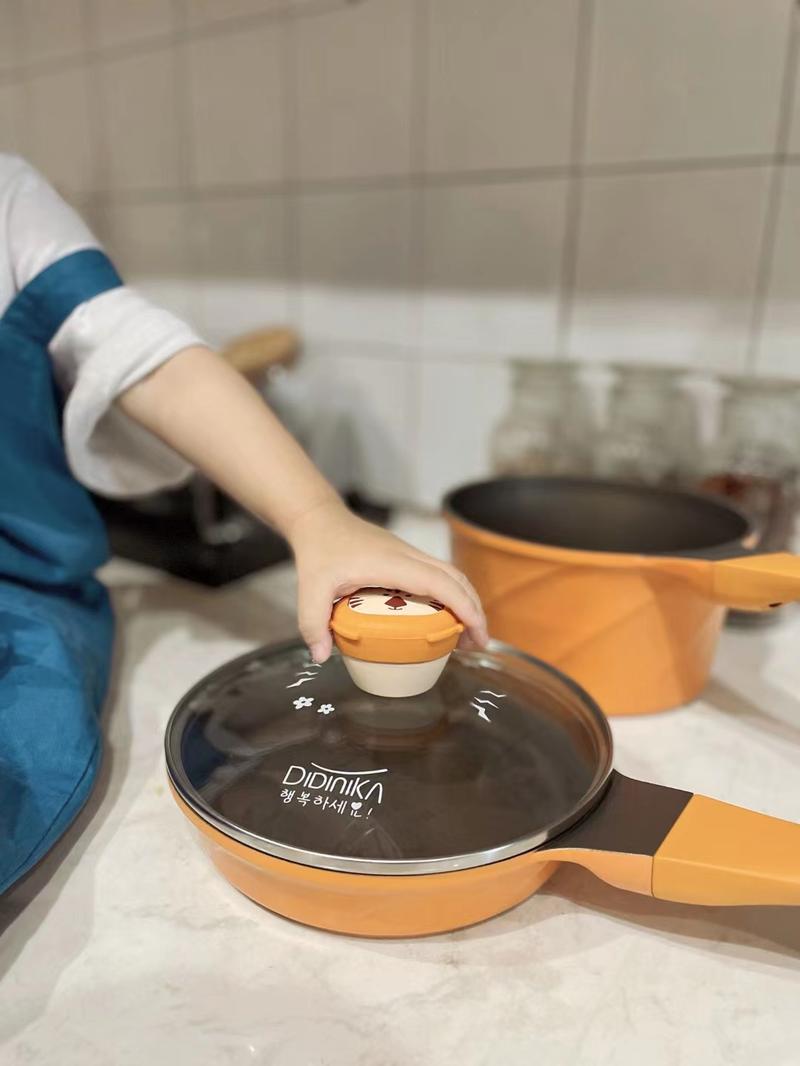 Product Introduction of [Ready Stock] Authentic Korea Didinika Baby Food Non Stick Cooking Utensils | cookware | Animal Series 18cm｜FREE GIFT 26
