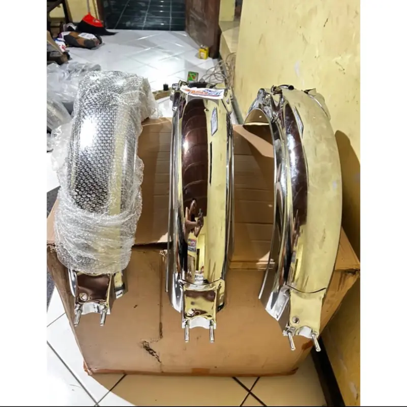 ￼SLEBOR BELAKANG CB 125 import BMX SPAKBOR FENDER CB125 impor pres 2