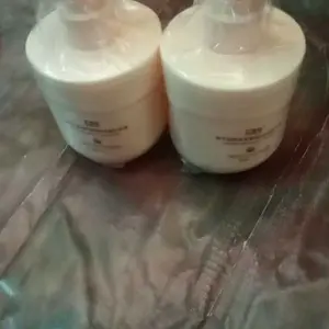 krim tangan Pemutih Cream Tangan keriput dan kasar Aroma bunga Melati 100 Asli 300ml Vitamin E hand krim pelembut tangan kering dan keriput cream tangan dan kaki keriput dan kasar