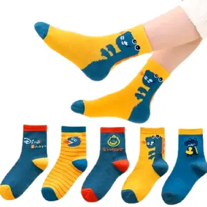 5 pasang kaos kaki motif anak panjang varian COWO DAN CEWE PAUD-TK-SD DAN DEWASA bahan bagus lembut nyerap keringat