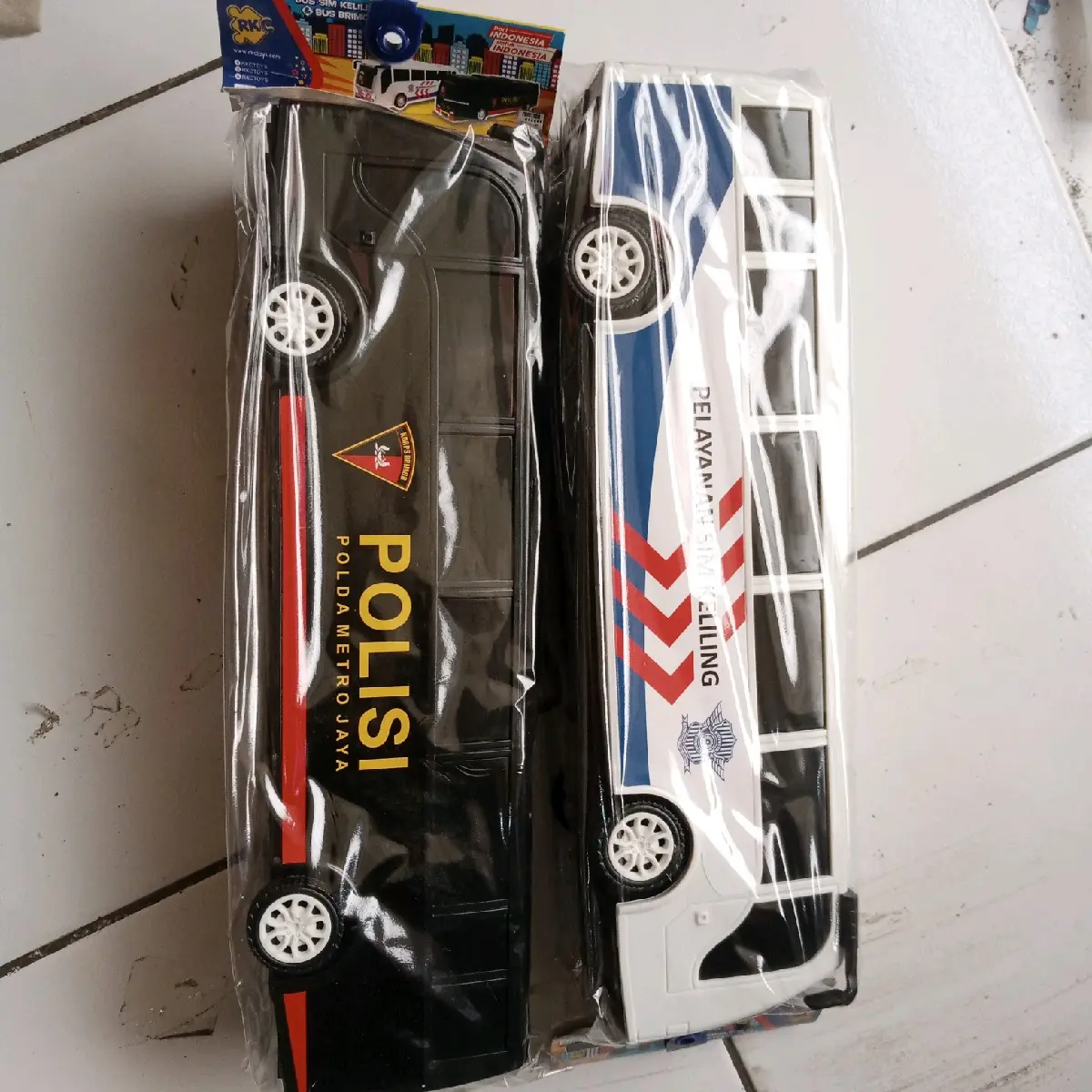 MAINAN ANAK MOBIL BUS BESAR RANDOM BASURI TELOLET Hadiah mainana nakperempuan miniatur plastik Toy