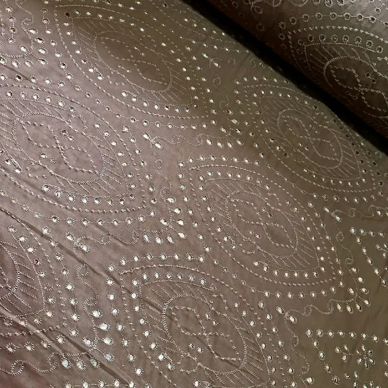 Kain Katun Bordir Hole Cut Chihiro 15820 D1 motif bolong cantik bahan adem nyaman dipakai bagus untuk seserahan (lebar 150cm) cocok untuk pakaian atasan, bawahan, atau setelan dress daily wear 3