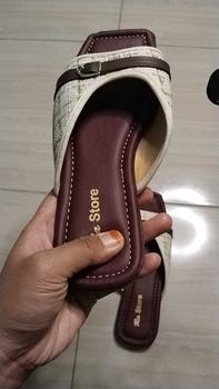 Product Review of Sandal Wanita Terbaru Kekinian 2025 Empuk Gaya Korean Style Viral from c**s 3