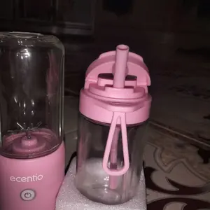 【GRATIS HADIAH】【10 Mata pisau】【Garansi 1 tahun】【RUMAH】【Pengemasan bubble wrap dijamin aman 】ecentio blender 10 pisau juicer Kaca Tebal 2 Cup mini portable dengan sedotan 380ml+380ml