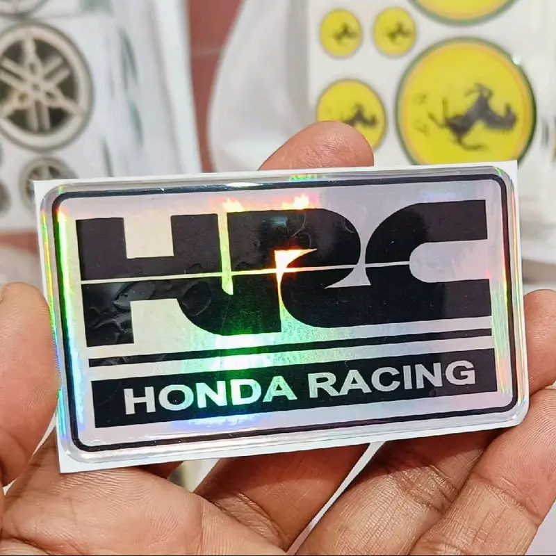 Stiker Emblem spakbor kolong Hugger Honda Vario dan Beat HRC timbul lentur 2
