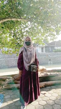 Product Review of Gamis Slavina Bordir Busui Kancing Muslim Wanita Simple Elegant Mayung Twill Nyaman Rempel Cantik from I**q R**d 0