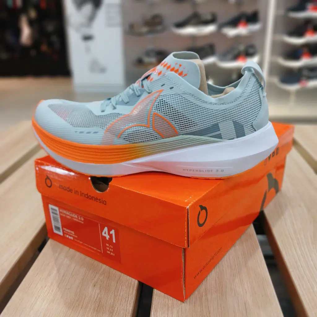 Sepatu Running Ortuseight Hyperglide 3.0 Premium Light Grey/Ortrange Pria Wanita Outdoor