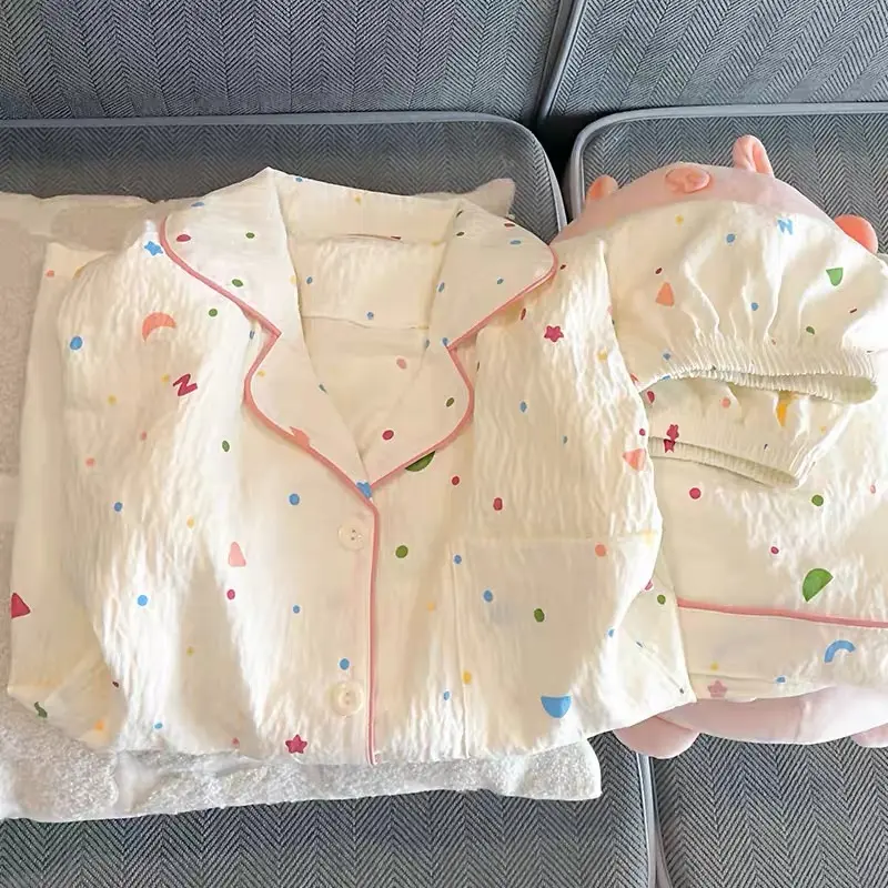 Bộ pijama cộc tay chất đũi mềm mại họa tiết hình khối đa sắc viền hồng