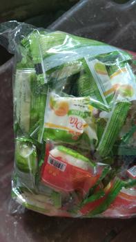 Product Review of BÁNH PÍA MINI 4 VỊ ( đậu xanh sầu riêng ,đậu xanh trứng muối,  đậu xanh lá dứa, đậu xanh môn) from N** ** 0