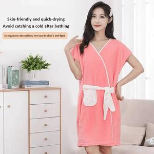Couples can wear absorbent bath towels, bathrobes, adult enlarged soft bath wraps, thickened absorbent and quick-drying students Loungewear Nightwear