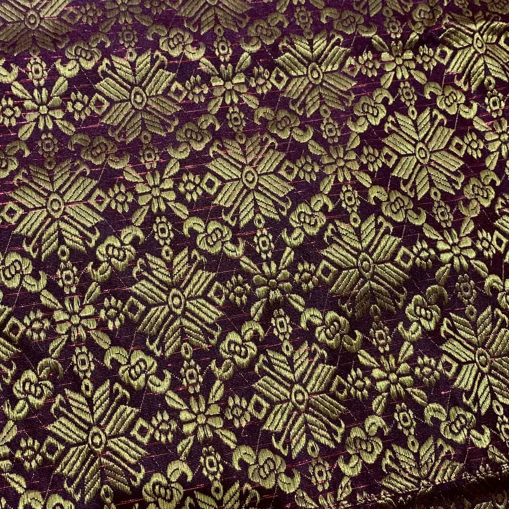 Set Burgundy Gold+Selendang