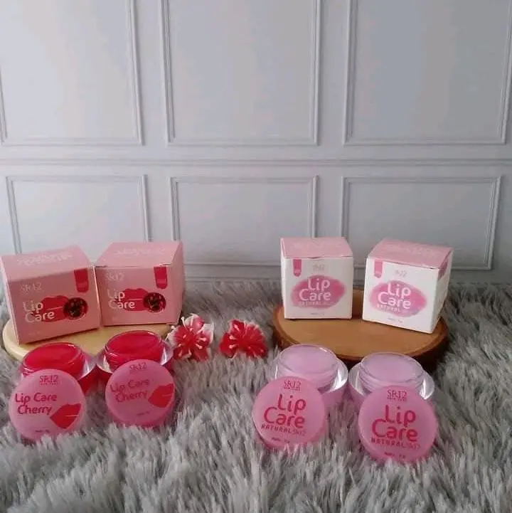 Lipcare SR12 Pelembab Bibir Cherry untuk Bibir Kering dan Pecah-Pecah