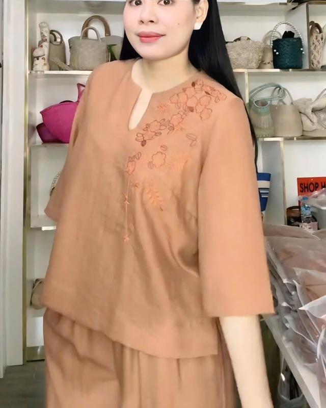 Set Bộ Nữ Trung Niên, Áo Tay Lỡ, Bộ Mùa Hè 2025, Thiết Kế Thanh Lịch, Thoáng Mát, set đồ đẹp Top Women, sét bộ xinh Mã MD49