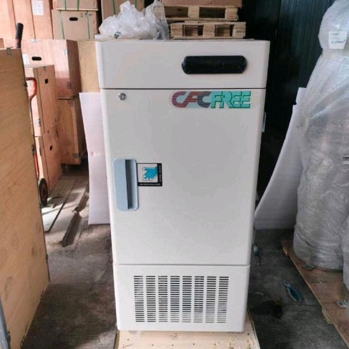 Ultra Low Temperature Freezer 158L -40 sampai -86C ULT Freezer Lemari Pendingin Laboratorium MDW-86L158 Ultra Low Temperature Freezer 158L -40 sampai -86C ULT Freezer Lemari Pendingin Laboratorium MDW-86L158