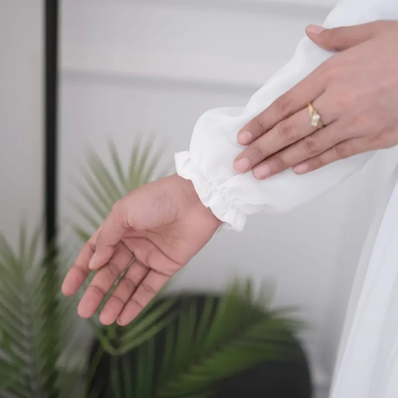 Agnes Hijab - Khairany Dress Gamis Putih Lebaran 2025 Dewasa Premium Elegan Gaun Mewah Elegan Karet Kombinasi Mutiara Pesta Kondangan Haji Umroh 821 7