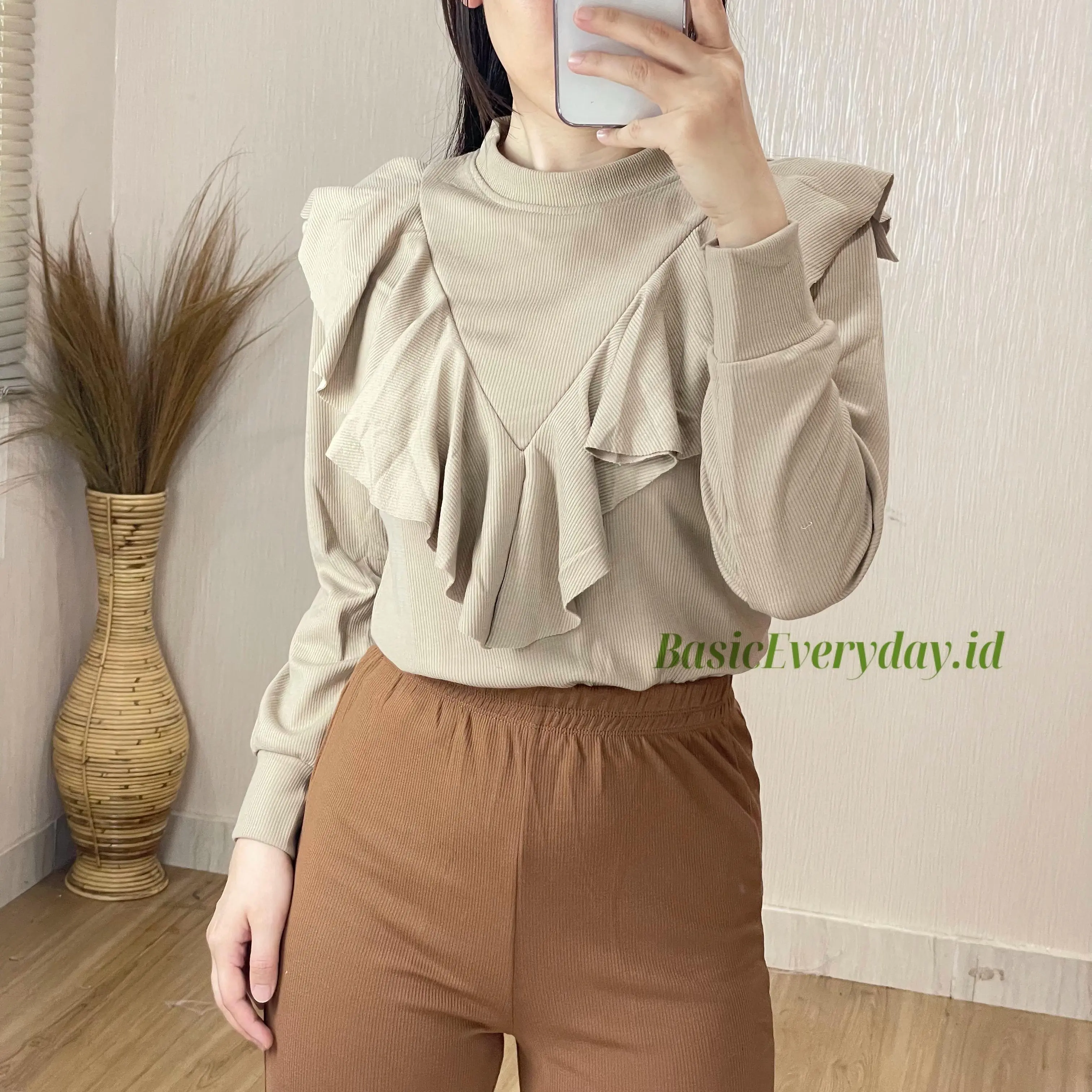 Korean Blouse Lengan Panjang Knit Top Kekinian BasicEveryday