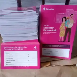 BUKU KIA 2025 + STIKER P4K KEMENKES TERBARU / BUKU KESEHATAN IBU DAN ANAK KEMENKES TERBARU 2025