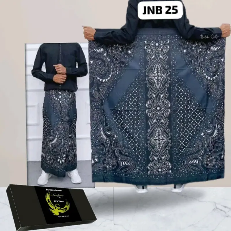 Sarung Batik Cirebon Katun Hitam Dewasa Muslim Putih Motif 210 x 120 cm Pekalongan Remaja 0
