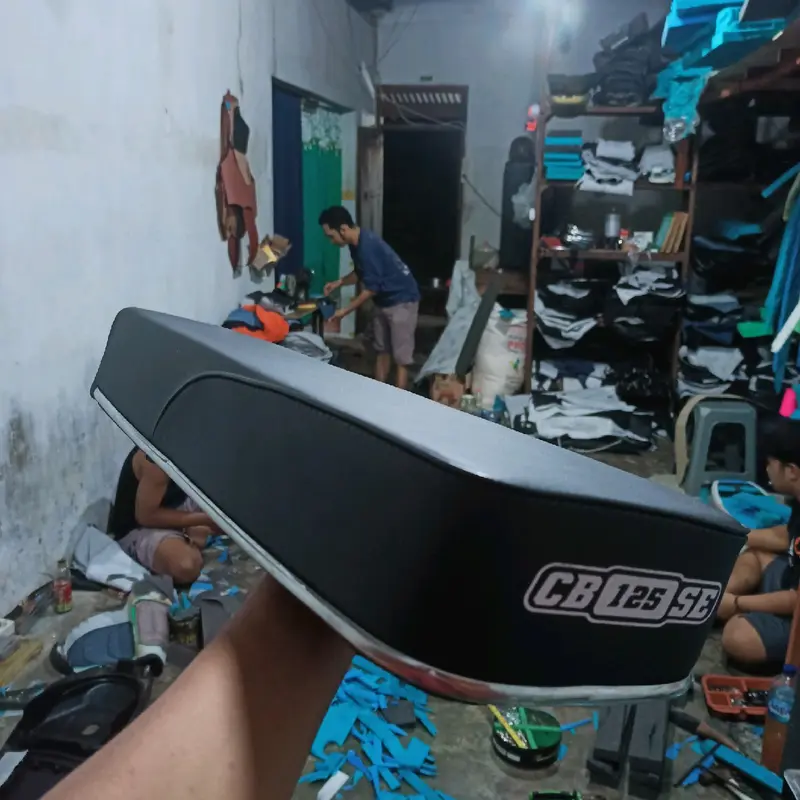 jok cb125se downsis 9cm kulit halus,jok cb tinggi 9cm spon anti gembos 4