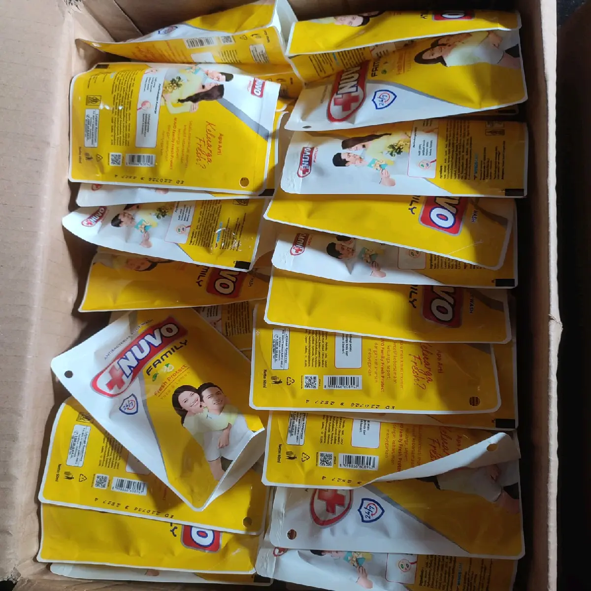 12 Pcs Sabun Nuvo Cair ukuran 60 ml