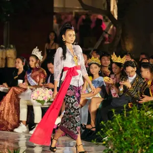 KAMEN SONGKET BORDIR_ GUNTALA LEMBARAN DAN KAMEN JADI by ANA KEBAYA