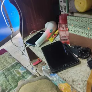 Sikat Pembersih Listrik Tanpa Kabel Genggam 5-in-1 Sikat Pembersih Tahan Air Sepenuhnya Otomatis untuk Penggunaan di Rumah