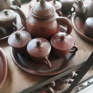 Teko Poci Set Gerabah Tanah Liat