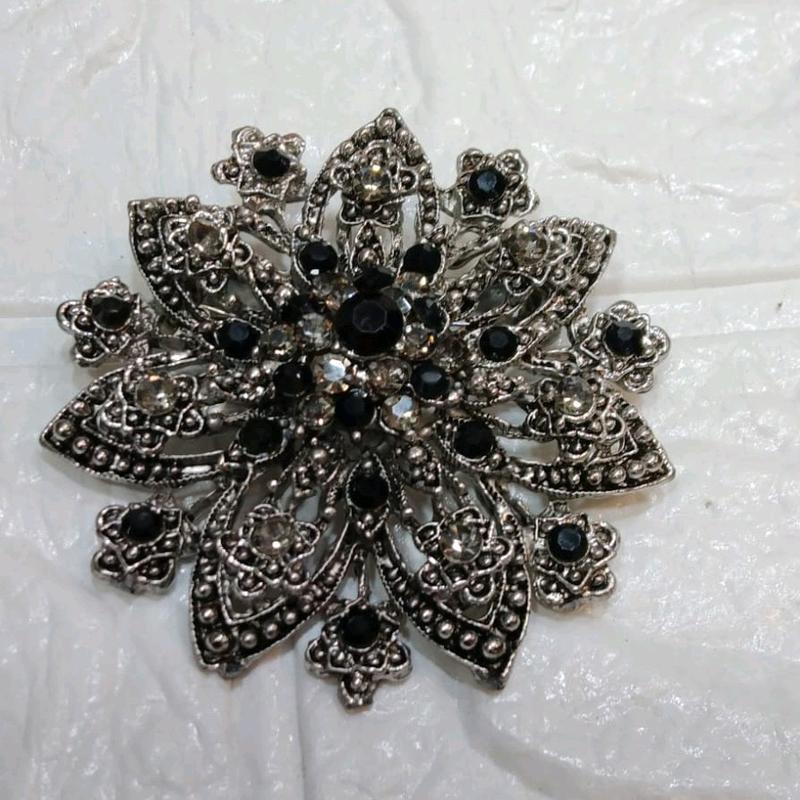 Bros/Bros kebaya/bros hijab/Bros kebaya kutubaru/bros kebaya mewah/brooch/Bros kebaya Bulat Elegan Bunga Clips 4