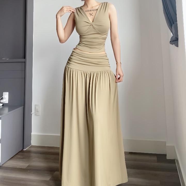 Set đầm body nữ áo cổ chữ V thiết kế xoắn nhẹ tạo điểm nhấn ôm eo phối chân váy maxi xoè dáng dài sang chảnh Lolystore dress women HL96