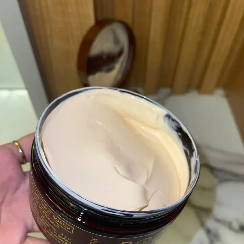 BODY CREAM INFUSCED DOBLE ARBUTIN WHITENING BOSTER 8 % NIACINAMIDE,3 % TRANEXAMIC ACID,2% GLYCOLID ACID [YS HIGH DOSE ] 2