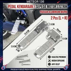 Pedal Kendaraan Sepeda Motor Listrik Universal Paduan Aluminium Murni Pijakan Kaki Footpeg Motor Set L/R 2 Pcs Anti-Selip Kokoh Kuat High Quality Aksesoris Modifikasi Motor Elektrik 13.5CM dengan Pin Pengunci Silver