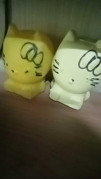 Product Review of 2 pcs Celengan Plastik Karakter Hello Kitty Lucu from Z**a S**a N**a S**o 0