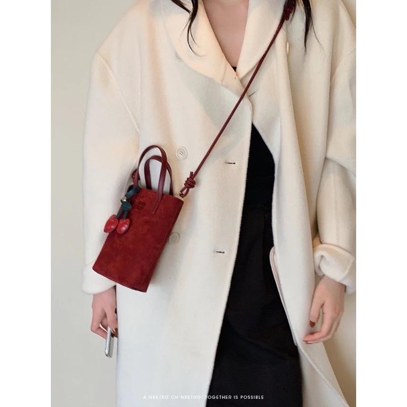￼Brown Suede Tas Slempang Chio Phone Bag 3
