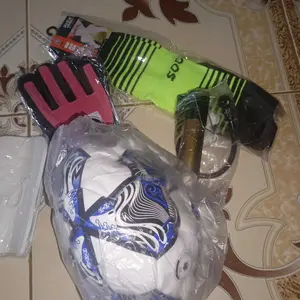 Bola sepak pildun paket lengkap, bola kaki anak gratis alat pompa, sarung tangan, deker. Ball Outdoor