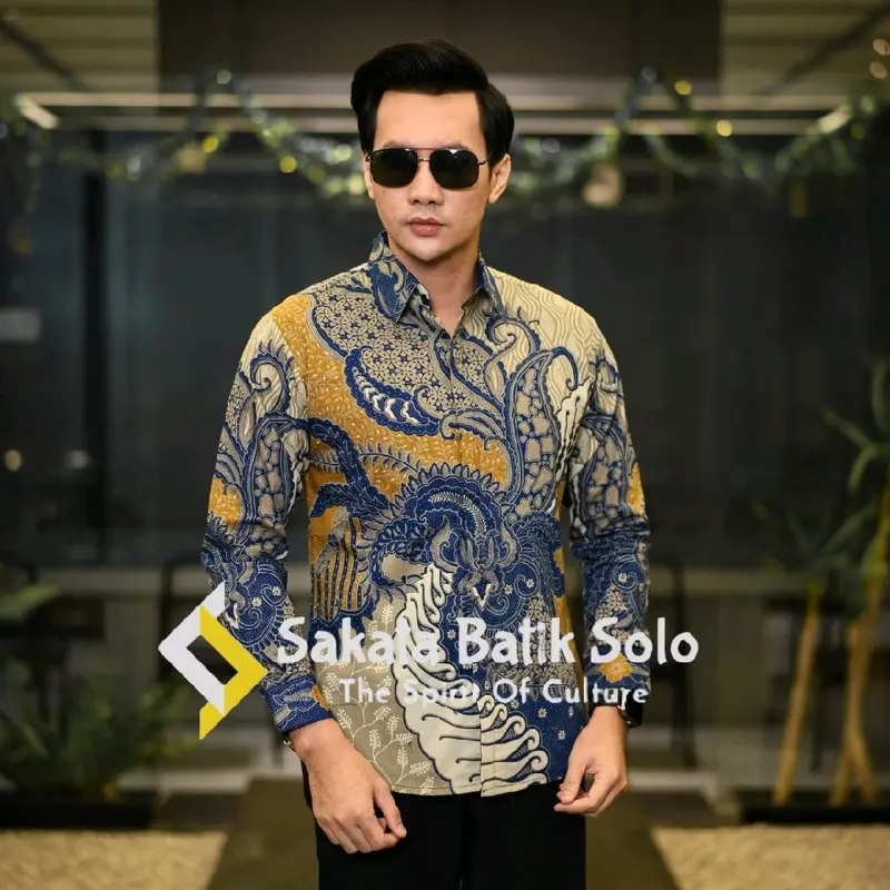 SAKATA BATIK SOLO Slimfit Motif Bramantya Kemeja Baju Hem Pakain Batik Atasan Forma Casual Kantor Kerja Kantor Kain Katun Panjang Keren 3