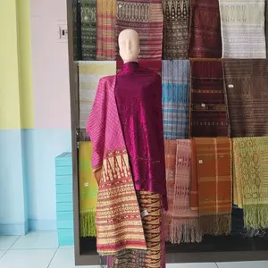 Songket Tumtuman Tanpa Sambungan dan Songket Tarutung